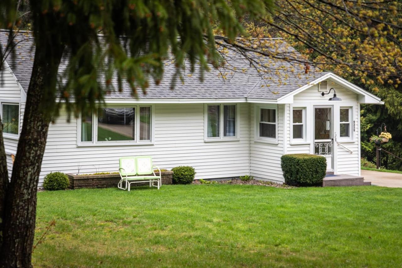 Cedar Creek Cottage Close To Downtown Traverse City Beaches And The Tart Trail Экстерьер фото
